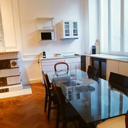 Cristal - A Hidden Gem In Historic Center * Nîmes